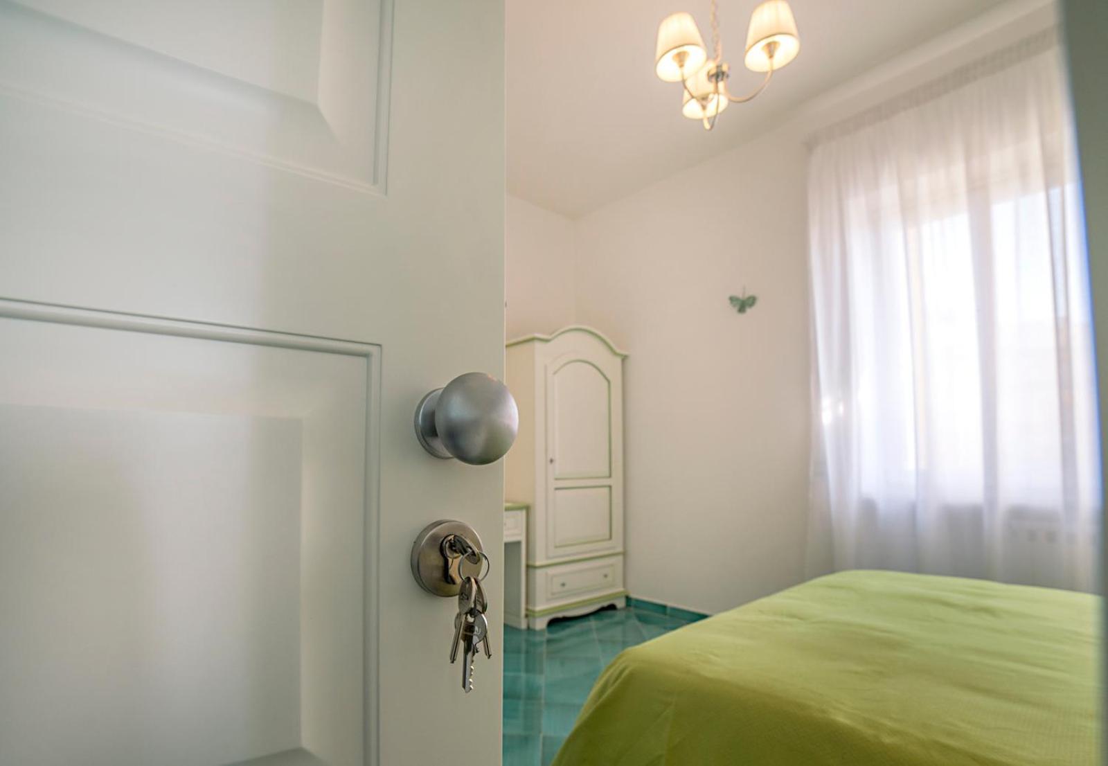 B&B Amalba Maiori Bagian luar foto