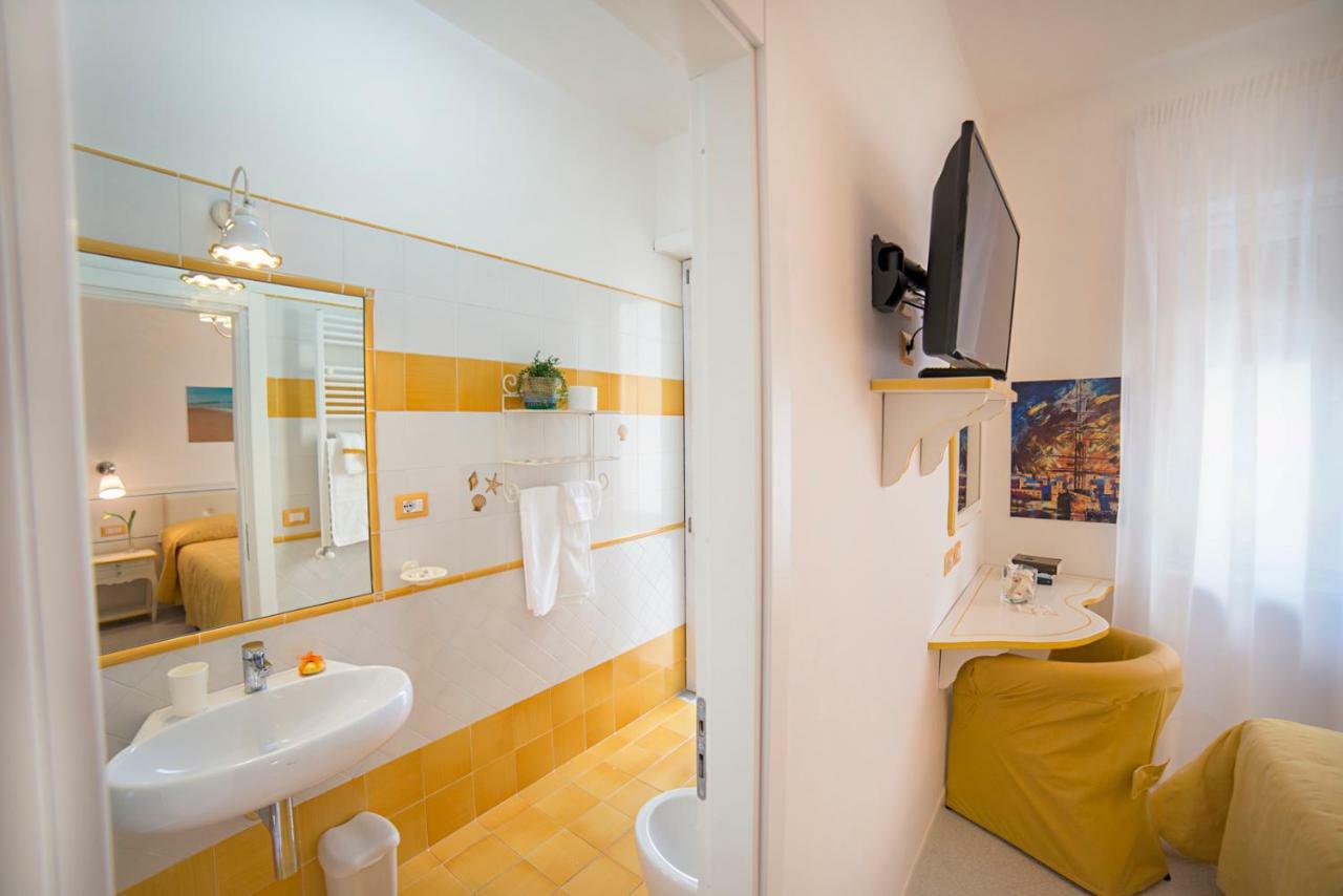 B&B Amalba Maiori Bagian luar foto
